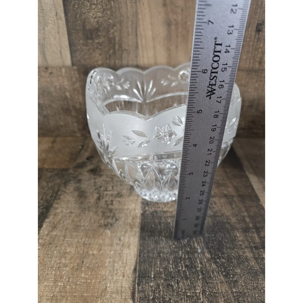 Frosted Rose Etched Clear Cut Crystal Scalloped Rose‎ Bowl Floral Vase 5.25in